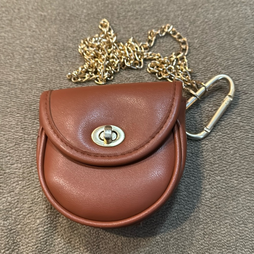 Small Unbranded Brown Leather Purse Change Clutch w Chain (TD)